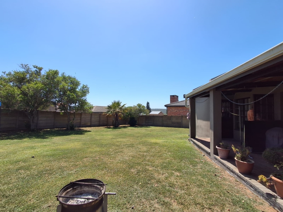 3 Bedroom Property for Sale in Stilbaai Wes Western Cape